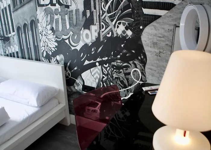 @Friends By Citysurfer